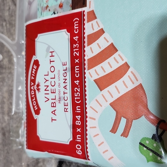 HOLIDAY TIME GRAPHIC VINYL TABLECLOTHS SET-OF-3 ROUND & RECTANGLE BUNDLE - Picture 9 of 15